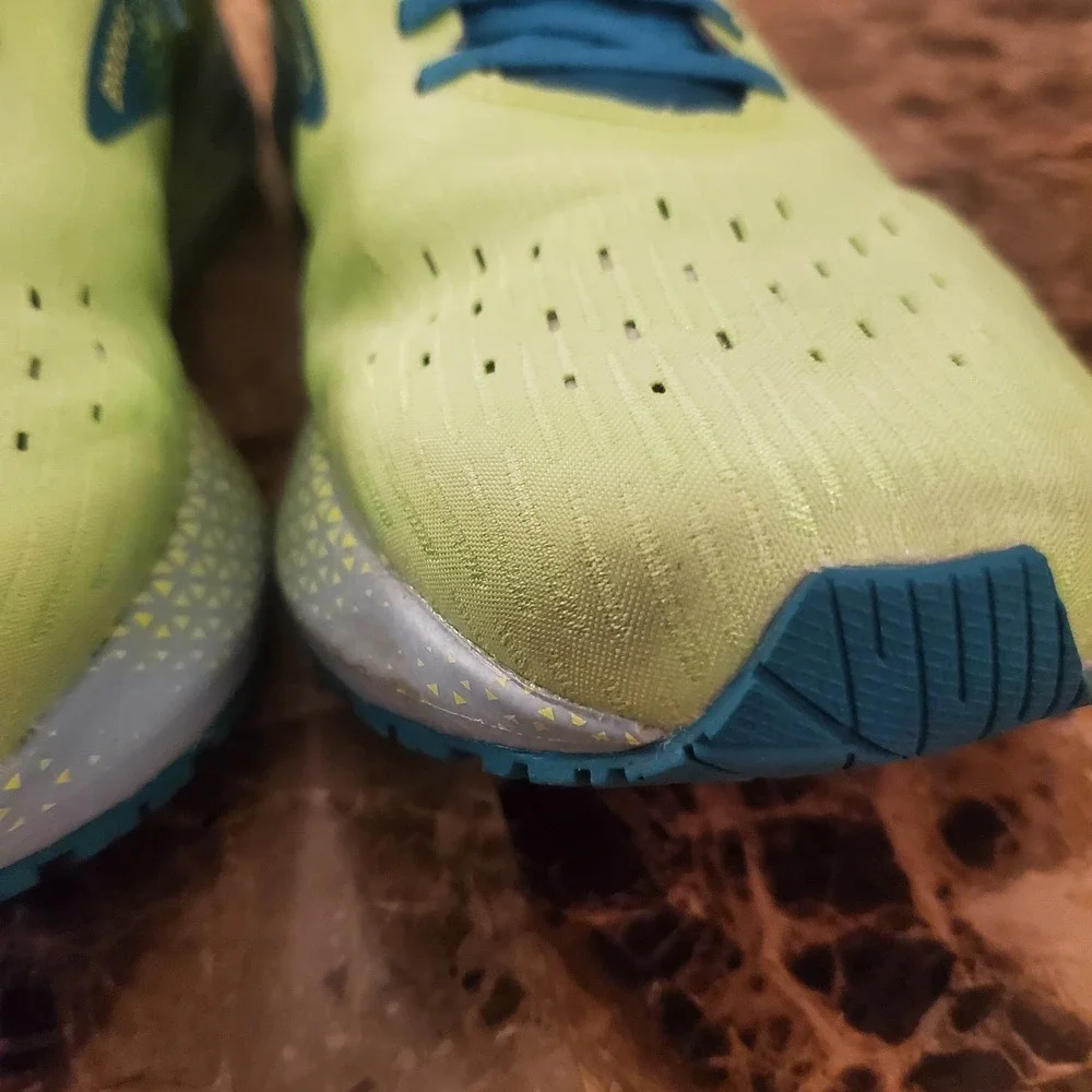 Brooks Men's Hyperion Tempo In Green Kayaking Size 11.5 US MSRP $150 running gym